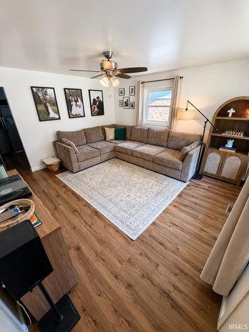 1316 Genesta Drive, Evansville, IN 47720