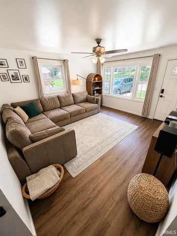1316 Genesta Drive, Evansville, IN 47720