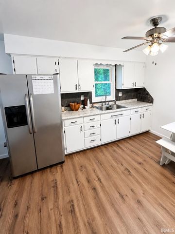 1316 Genesta Drive, Evansville, IN 47720