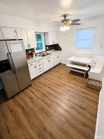 1316 Genesta Drive, Evansville, IN 47720