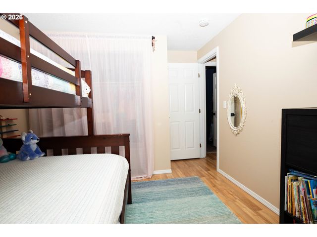 16837 Se POWELL Blvd, Portland, OR 97236