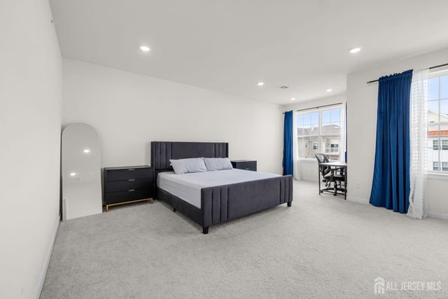 242 Lorhan Drive, Piscataway, NJ 08854