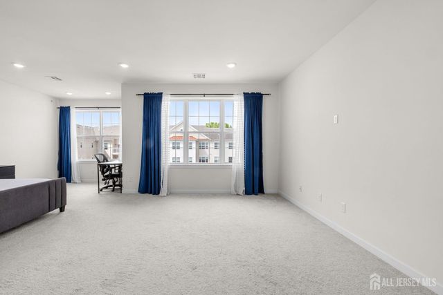 242 Lorhan Drive, Piscataway, NJ 08854
