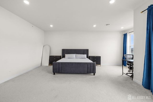 242 Lorhan Drive, Piscataway, NJ 08854