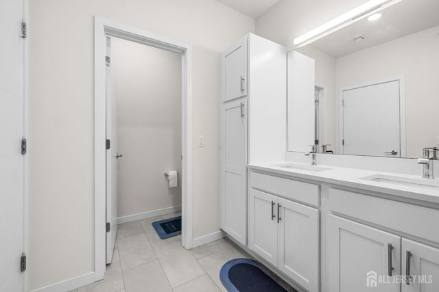 242 Lorhan Drive, Piscataway, NJ 08854