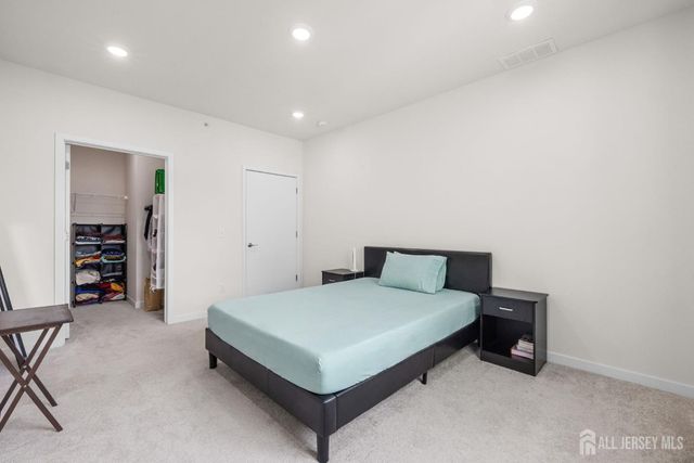 242 Lorhan Drive, Piscataway, NJ 08854