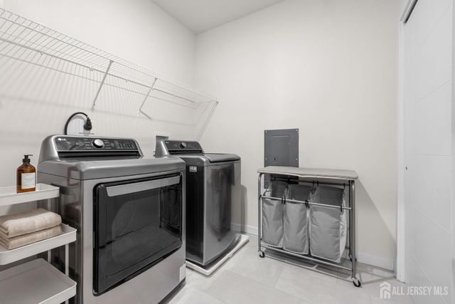 242 Lorhan Drive, Piscataway, NJ 08854