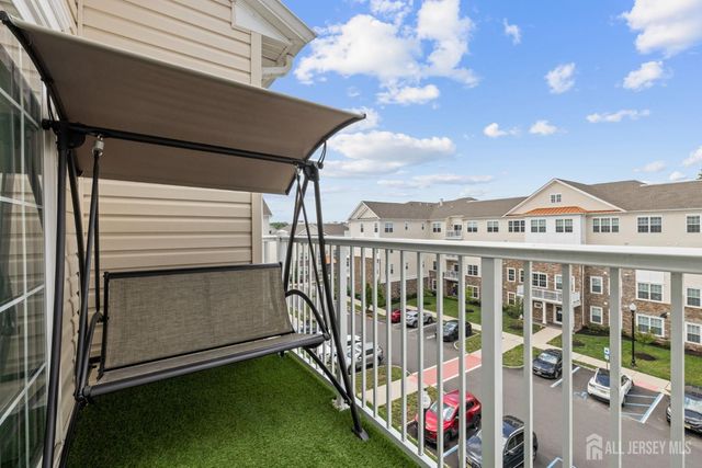 242 Lorhan Drive, Piscataway, NJ 08854