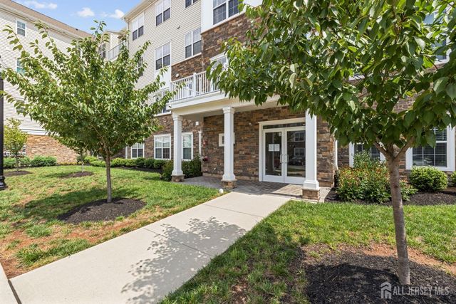 242 Lorhan Drive, Piscataway, NJ 08854