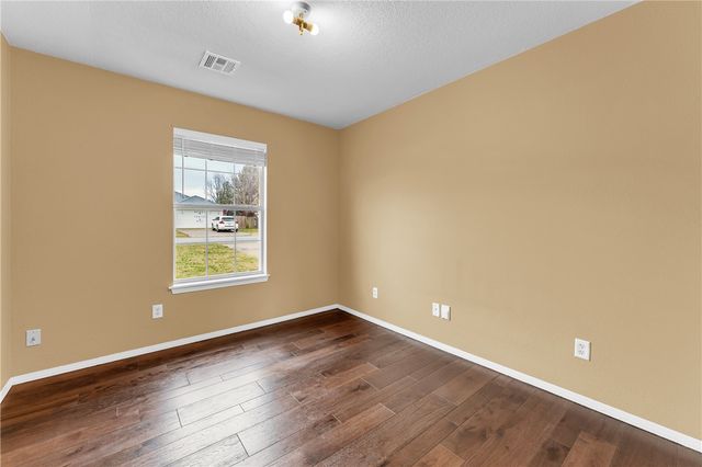 200 Sun Meadow Drive, Centerton, AR 72719