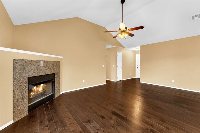 200 Sun Meadow Drive, Centerton, AR 72719