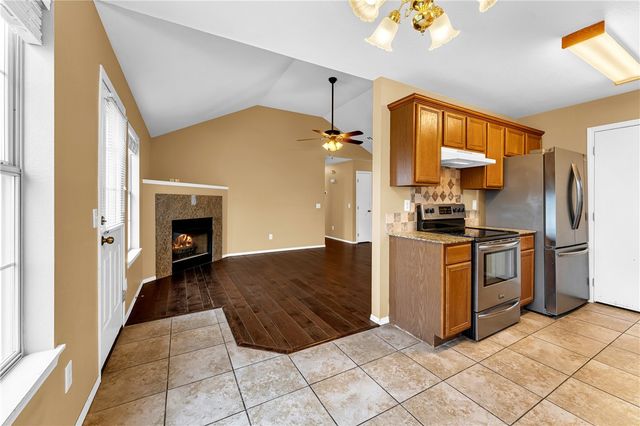 200 Sun Meadow Drive, Centerton, AR 72719