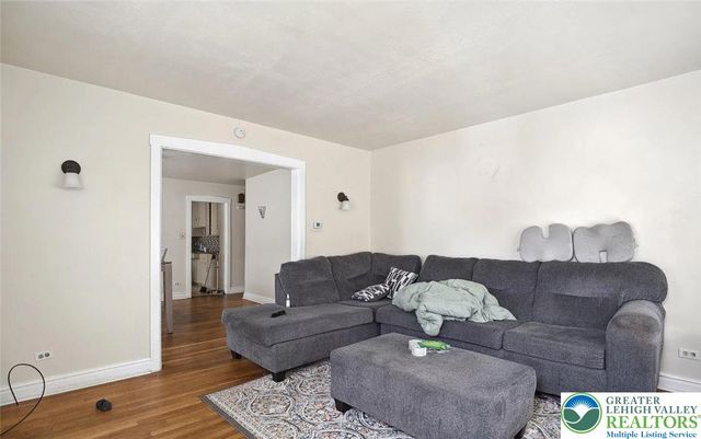 1711 West Union Boulevard, Bethlehem City, PA 18018