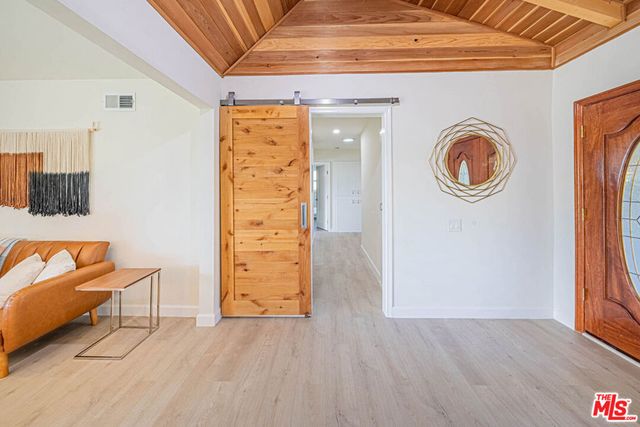 2620 Sea Pine Lane, La Crescenta, CA 91214