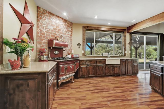 20816 Oxbow Way, Grass Valley, CA 95949