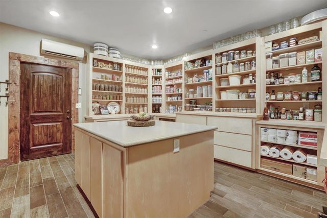 20816 Oxbow Way, Grass Valley, CA 95949