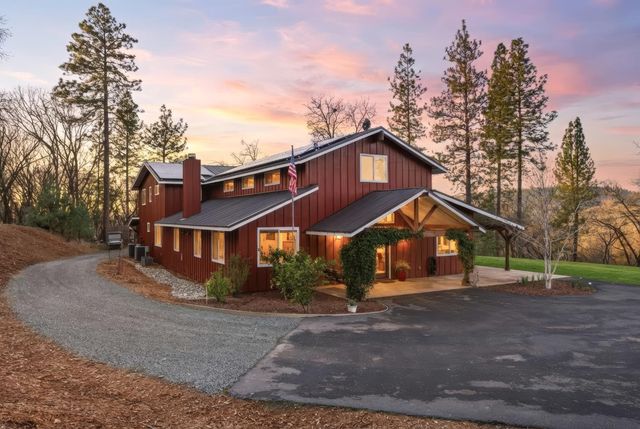 20816 Oxbow Way, Grass Valley, CA 95949