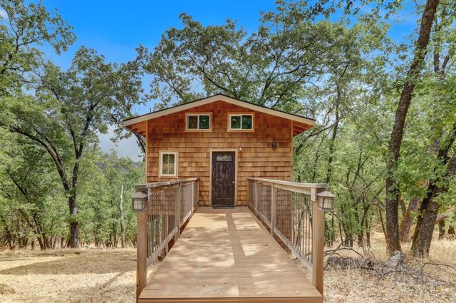 20816 Oxbow Way, Grass Valley, CA 95949