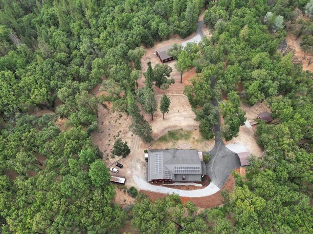 20816 Oxbow Way, Grass Valley, CA 95949