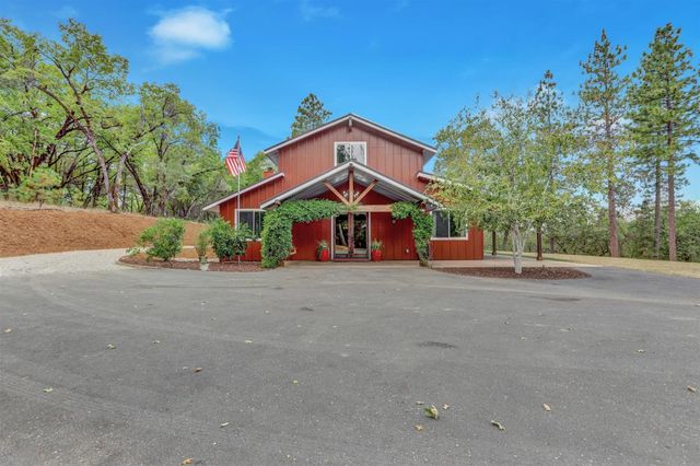 20816 Oxbow Way, Grass Valley, CA 95949