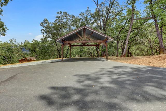 20816 Oxbow Way, Grass Valley, CA 95949