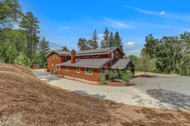 20816 Oxbow Way, Grass Valley, CA 95949