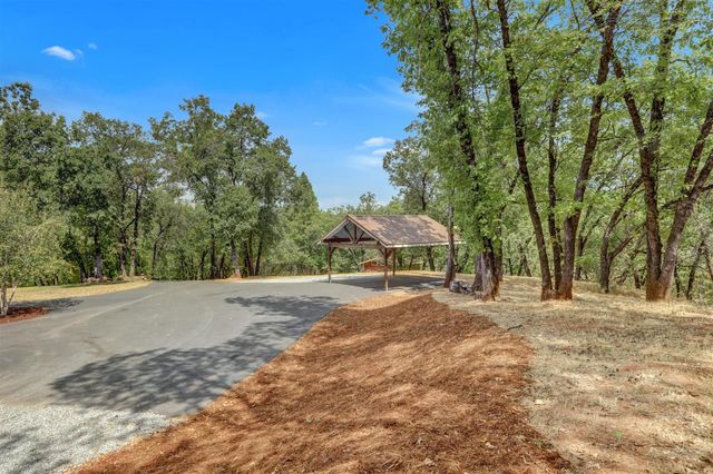 20816 Oxbow Way, Grass Valley, CA 95949