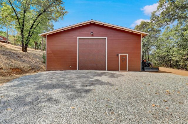 20816 Oxbow Way, Grass Valley, CA 95949