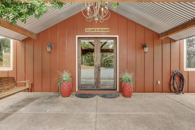 20816 Oxbow Way, Grass Valley, CA 95949