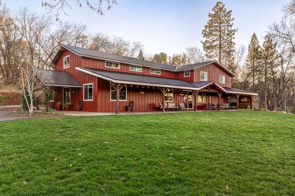 20816 Oxbow Way, Grass Valley, CA 95949