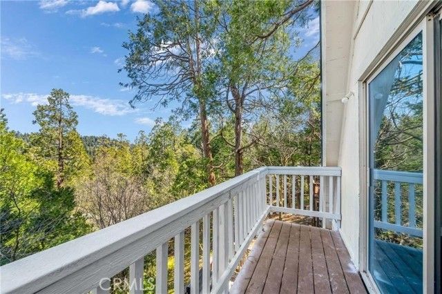 23884 Bowl Rd, Crestline, CA 92325