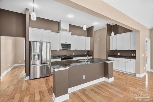 5718 Sparkleberry Ln, Pensacola, FL 32526