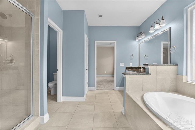 5718 Sparkleberry Ln, Pensacola, FL 32526