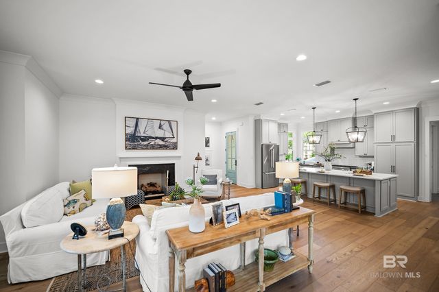 155 Hyacinth Street, Fairhope, AL 36532
