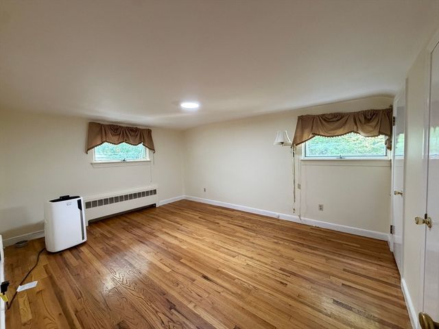 487 Lowell Ave 2, Newton, MA 02460