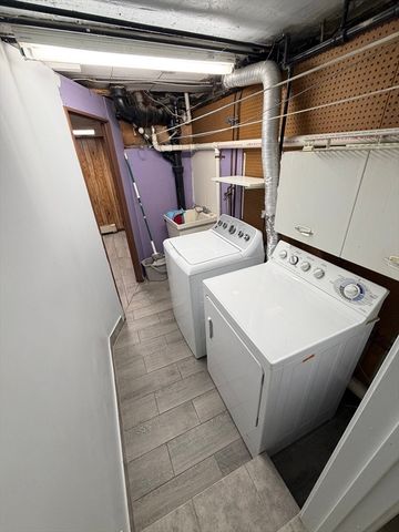 487 Lowell Ave 2, Newton, MA 02460