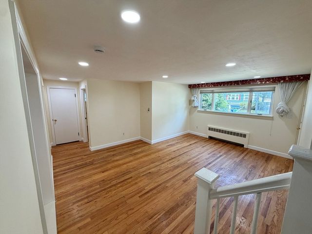 487 Lowell Ave 2, Newton, MA 02460