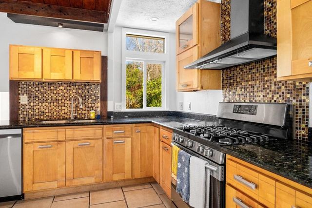 14 Morehouse Drive, Watsonville, CA 95076