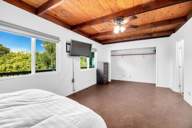 14 Morehouse Drive, Watsonville, CA 95076