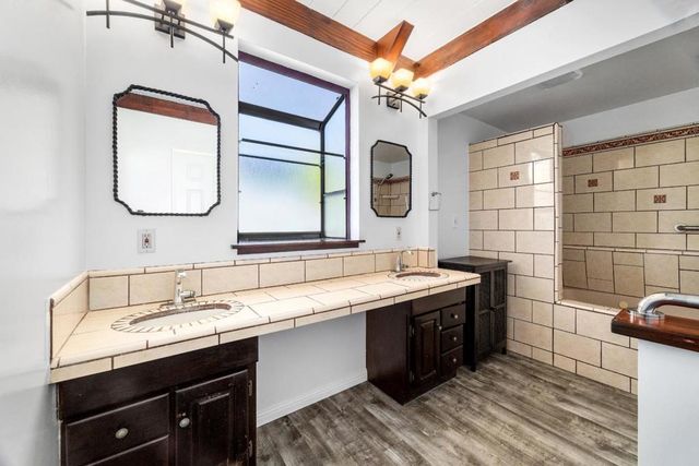 14 Morehouse Drive, Watsonville, CA 95076