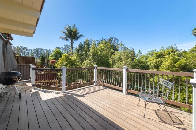 14 Morehouse Drive, Watsonville, CA 95076