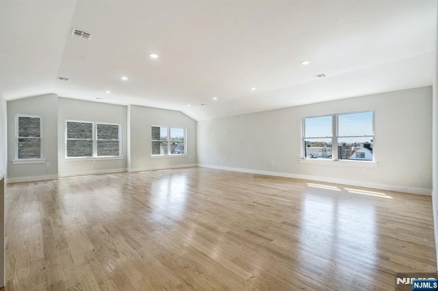 25 Brookside Avenue, Irvington, NJ 07111