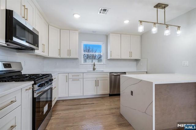 25 Brookside Avenue, Irvington, NJ 07111