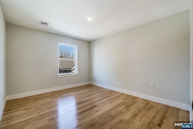 25 Brookside Avenue, Irvington, NJ 07111