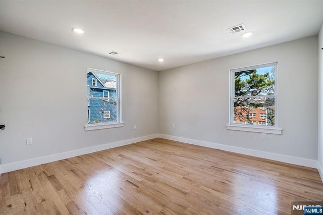 25 Brookside Avenue, Irvington, NJ 07111