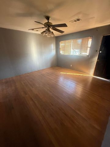 1211 N APACHE Street, Amarillo, TX 79107