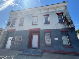 663 2nd Avenue 5, Troy, NY 12182