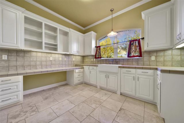 8315 Anastasia Avenue, Beaumont, TX 77705