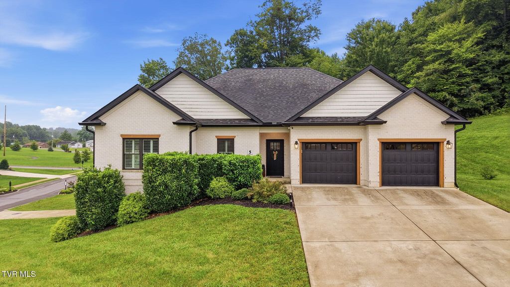 5 Momma Lou Court, Jonesborough, TN 37659