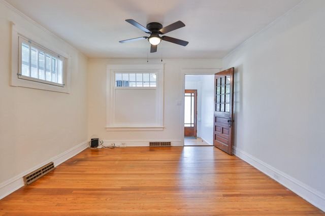 1851 W MARKET ST, Bethlehem, PA 18018